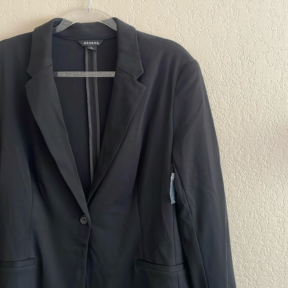 NWOT Black Blazer